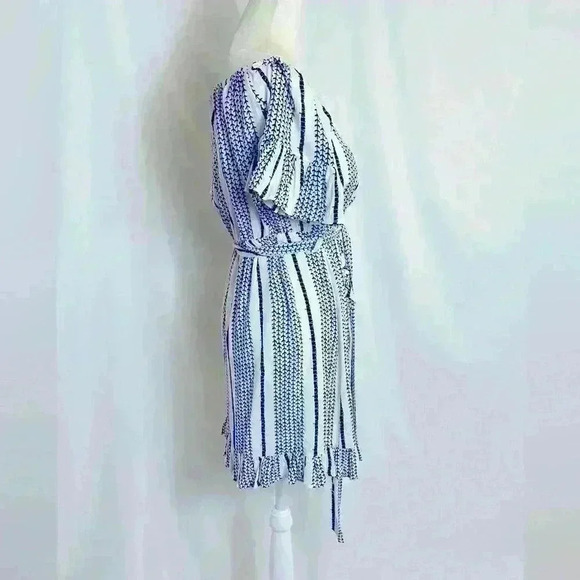 French Kiss short tie sundress - Picture 3 of 6